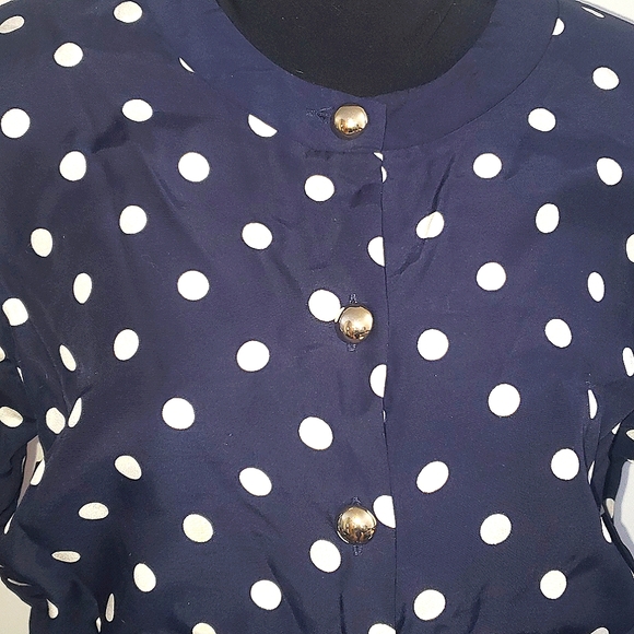 4/$20 Vintage polka dot top - Picture 2 of 3